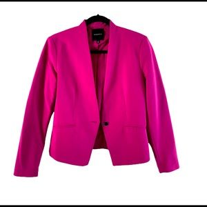Fantastic Fuchsia! Dynamite blazer in pink!